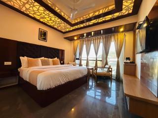 Hotel Dwaper A Premium Property Near Mall Road - 8