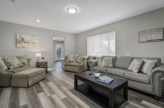 Bellerive Hangout with Hot Tub by StayLage - 4