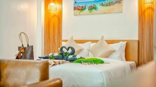 The Holiday Garden View - 1