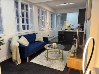 Stylish Jewellery Quarter Apartment - Central Birmingham - 2 Bedroom - WiFi & Netflix Included - Birmingham - 1