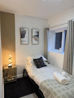 Stylish Jewellery Quarter Apartment - Central Birmingham - 2 Bedroom - WiFi & Netflix Included - Birmingham - 7