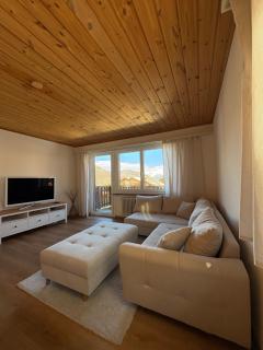 Sonniges Apartment im Zentrum mit Bergblick - 8