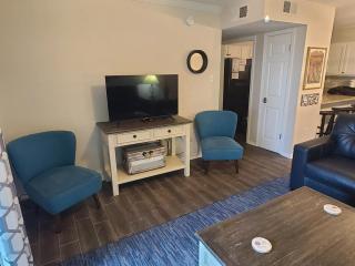 The Beach is Only Steps Away (F2) BEACHFRONT - Sleeps 8 - 3