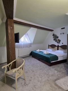 Pensiunea La Cetate - 9