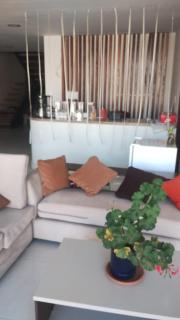 Alojamiento de Alta Gama con Ascensor y Diseño Moderno - 1