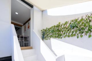 Alojamiento temporal en plaza Santa Ana - 7