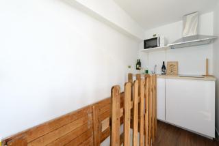 Alojamiento temporal en plaza Santa Ana - 1