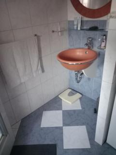 Tweepersoonskamer met gezamenlijk gebruik van badkamer en toilet - 1