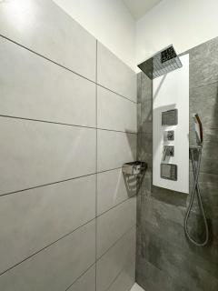 Ampio e luminoso appartamento Arona Galleria - 4