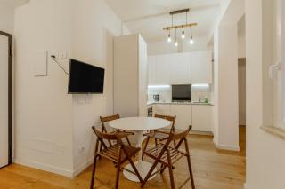 GuestHost - Santa Maria Novella Charming Apartment - 9