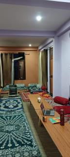 Majestic House and Bonkers on the go Café - 9