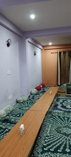 Majestic House and Bonkers on the go Café - 8