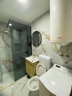 Apartment Lake story - 2