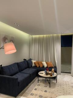 استديو بجلسة خارجية مطلة على كافد المالية - 7