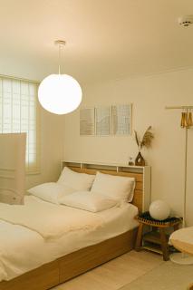 Soft Minimal 2BR Home near Dongdaemun, 2 stops to Myeongdong - 9