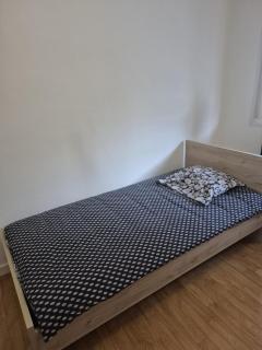 Bien proche de Aeroport St Exupéry Village de Marques et Lyon - 3