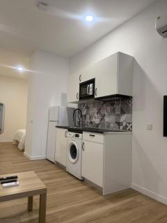 APARTAMENTOS ZONA 5 Justo al lado de la ESTACIÓN DE TREN Y BUS MARÍA ZAMBRANO - 6