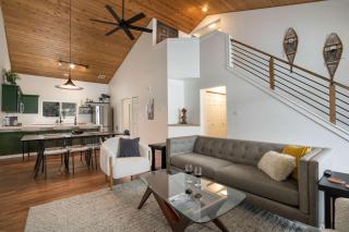 The Drift at Firelight - Private Hot Tub - Walk to Town Center - 2