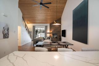 The Drift at Firelight - Private Hot Tub - Walk to Town Center - 1