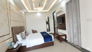 Hotel Claytone Near Delhi Airport - 7