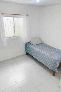 Casa Confortável com duas vagas de garagem e ótima localização - 4