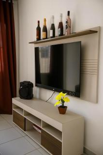 Casa Confortável com duas vagas de garagem e ótima localização - 2