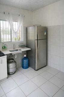 Casa Confortável com duas vagas de garagem e ótima localização - 1