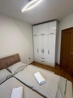 EM Modern Stay Sarajevo Bulevar ParkingGarage - Ivišovo Greblje - 1