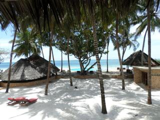 Kusini Beach Cottages - Diani Beach - 6