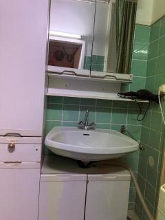 Old School Hunting Apartment with Balcony - 7