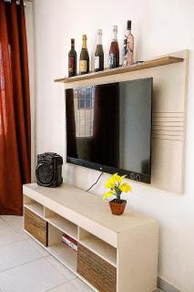 Casa Confortável com duas vagas de garagem e ótima localização - 0