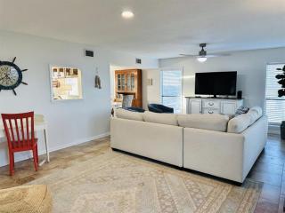 Serene Oceanfront Getaway in Amelia Island - Pet Friendly - 3