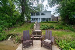 Family Lakefront Adventure House 3BR wFirepit & Scenic - 2