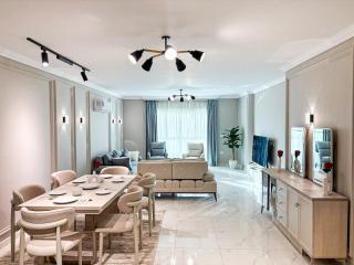 3BRs Magnificant City Center Tranquil Apartment - 0