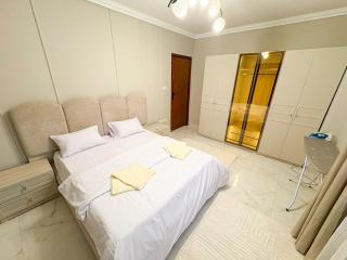 3BRs Magnificant City Center Tranquil Apartment - 2