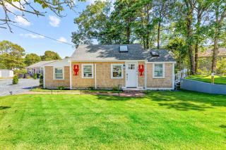 Dennis Port House BeachHot Tub & Fire Pit Fun - 9