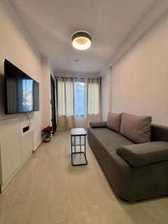 Academia suites 1 - 2