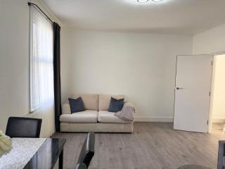 Apartment Near Holloway Road Station - 1