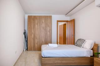 Modern 1 Bedroom Stay in Gzira by SF Homes - Il-Gżira - 3