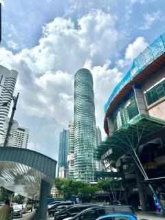 Vortex suites klcc 8pax with City views - 8