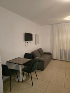 Margarita gardens block 6 studio apartment 623 - 5