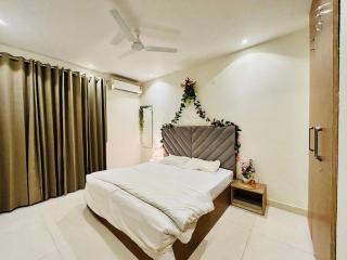 Premium 1BHK Apartment - Near Rapid Metro - Gurugram - 2