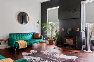 Jungle Thyme by Jungle House Downtown Chillicothe Private Parking Walk to Historic District - 9