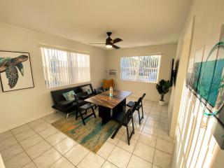 Villa #5 Lovely and New - Pompano Beach - 4-Minute Walk to Beach - 1