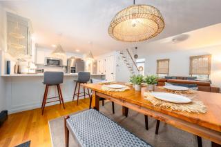 Orleans Holiday House - 6