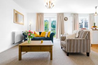 2BDR Flat Near City Centre with Free Parking - 5