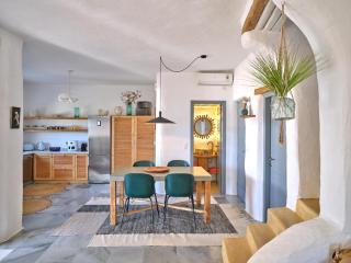 Luxury Mia Villa with pool and amazing sea views, Paros - 1