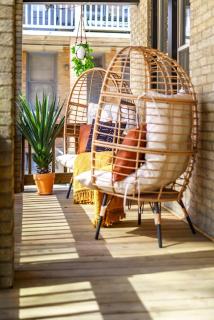 Jungle Gem by Jungle House Private Parking Reviews Downtown & Short North Walk to High Street Near OSU Convention Center & Nationwide Arena - 3