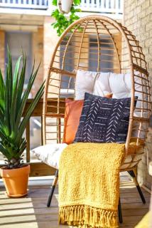 Jungle Gem by Jungle House Private Parking Reviews Downtown & Short North Walk to High Street Near OSU Convention Center & Nationwide Arena - 2