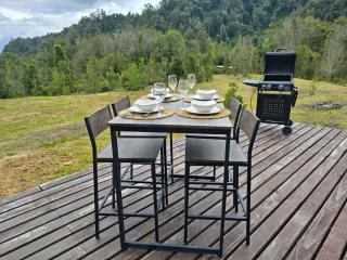 HOM I Cabaña La Ensenada vista parcial al Volcán - 8